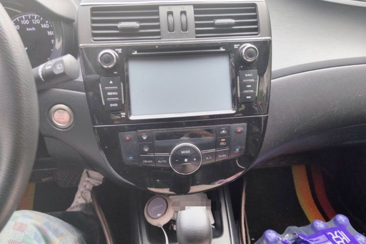 Used Nissan Tiida 2011 1.6L CVT Smart Version Audio And AC Panel