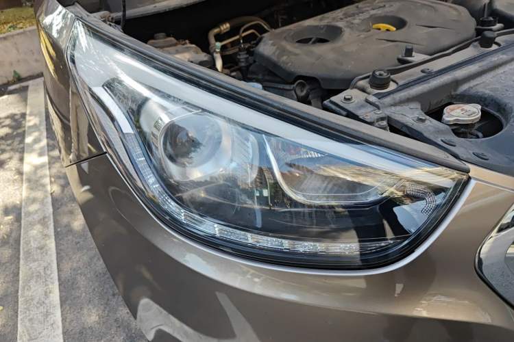 Used Hyundai ix35 2013 2.0L Automatic Two-Wheel Drive Smart GLS China IV Standard