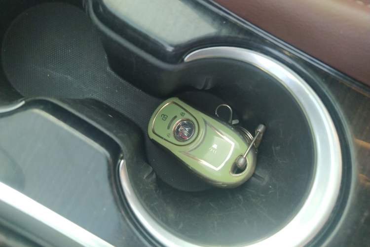 Used Buick Envision 2020 20T Two-Wheel Drive Luxury Model
