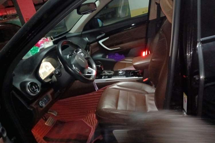 Used Wey VV7 2017 2.0T Flagship Model
