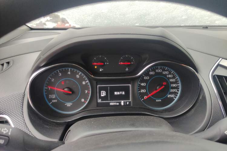 Used Chevrolet Cruze 2017 1.5L Automatic Pioneer Sunroof Edition
