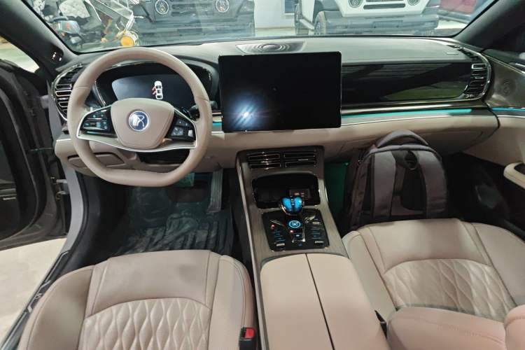 Used BYD Han 2025 DM-i Intelligent Driving Edition 125KM LiDAR Flagship Model