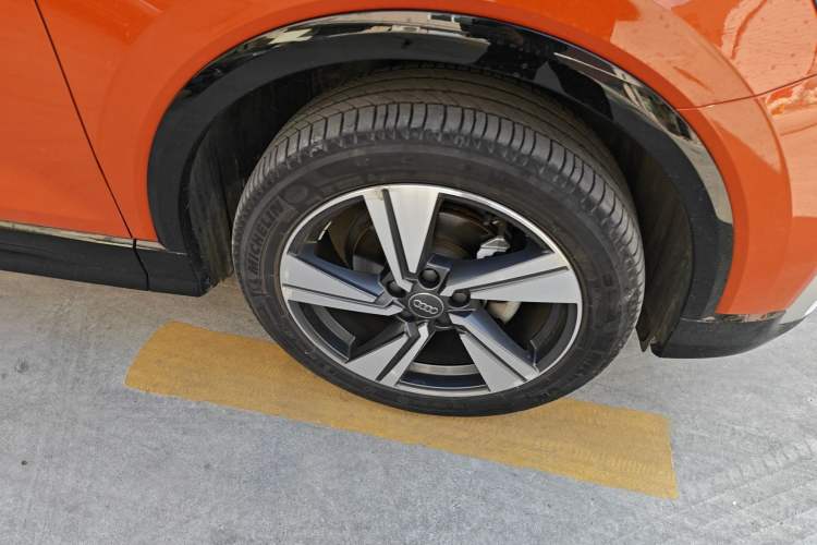 Used Audi Q2L 2020 35 TFSI Fashion Dynamic Model Right Front Wheel Hub