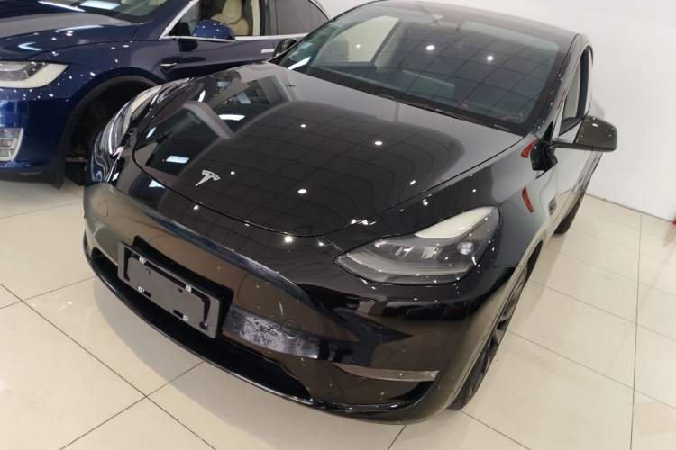 Used Tesla Model Y 2021 Long-Range All-Wheel-Drive Version