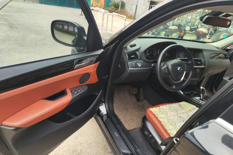 Used BMW X3 2011 xDrive28i Luxury Model