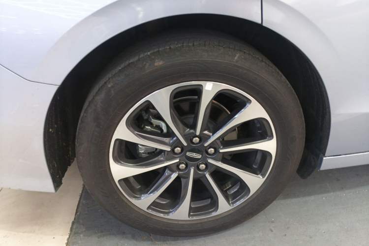 Used Lincoln Z 2022 iXiang Luxury Edition Right Rear Wheel Hub