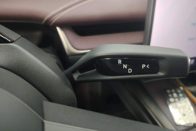 Used Xiaomi Auto SU7 2024 Four-Wheel Drive Ultra-Long Range Advanced Intelligent Driving Max Edition
