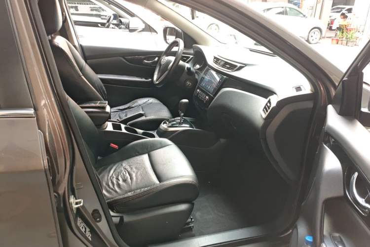 Used Nissan Qashqai 2016 2.0L CVT Elite Edition