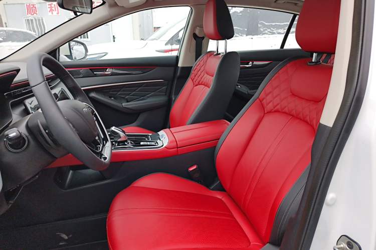 Used Dongfeng Aeolus Yixuan MAX 2021 1.5T Ultra-Stylish Trendsetter Edition
