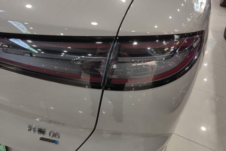 Used BYD Sealion 06 New Energy 2025 Model DM-i 170 Navigation Plus Edition Right Rear Taillight