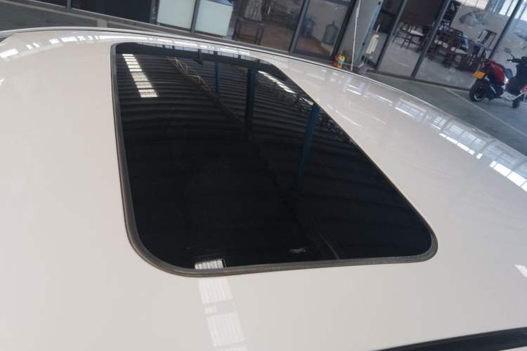 Used Geely Auto Binray 2018 14T CVT Binyi Edition Roof