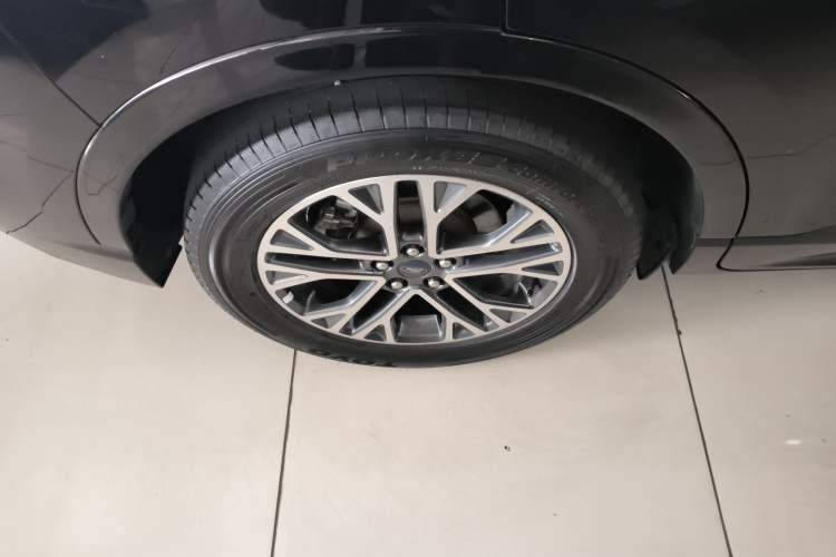 Used Ford Escape 2020 EcoBoost 245 Two-Wheel Drive Smart & Enjoyment Model
