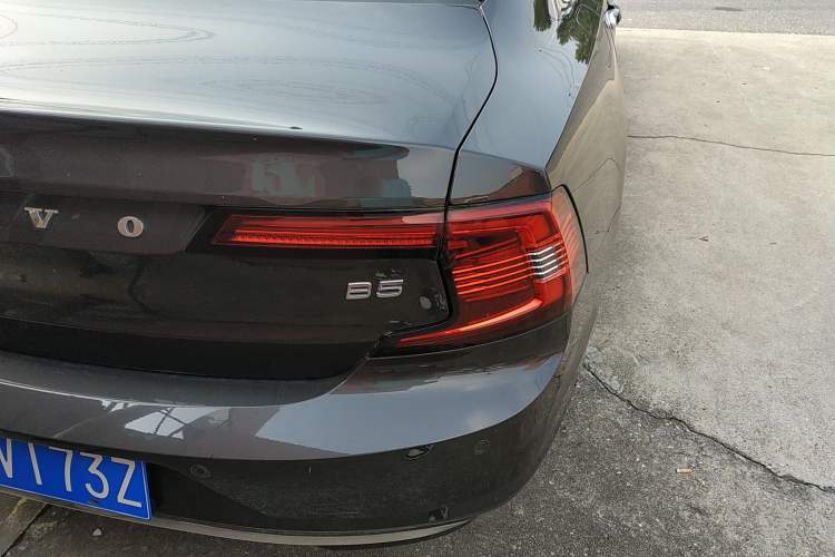 Used Volvo S90 2022 B5 Zhiyi Luxury Edition
