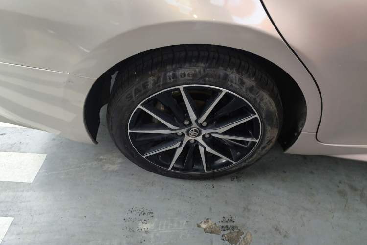 Used Toyota Camry 2021 2.0S FENGSHANG Edition
