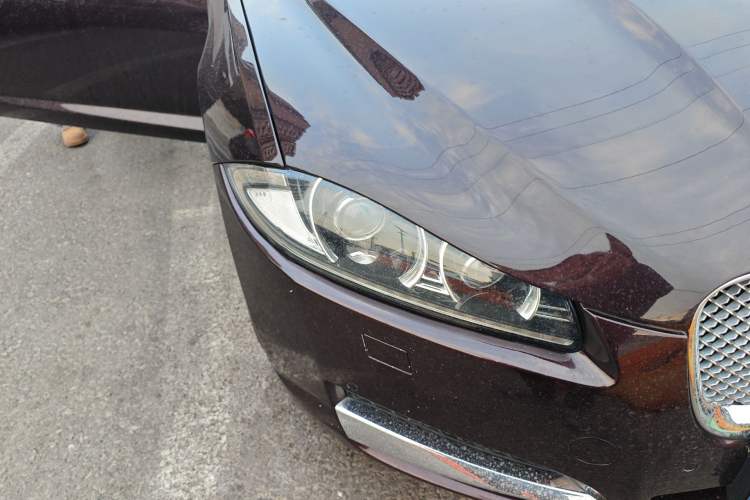 Used Jaguar XF 2015 XF 2.0T Luxury Edition Right Front Headlight