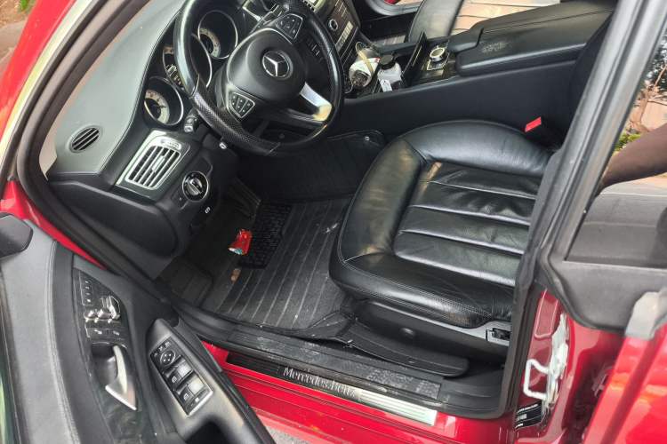 Used Mercedes-Benz CLS 2015 CLS 320 Left Front Seat