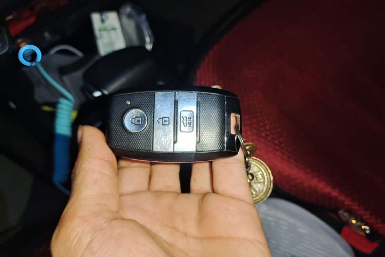 Used Kia KX Cross 2017 1.4L AT GLS