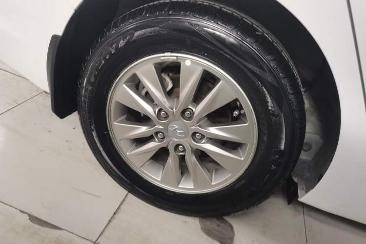 Used Hyundai Celesta 2020 1.6L Automatic GL Enjoyable Edition Right Rear Wheel Hub