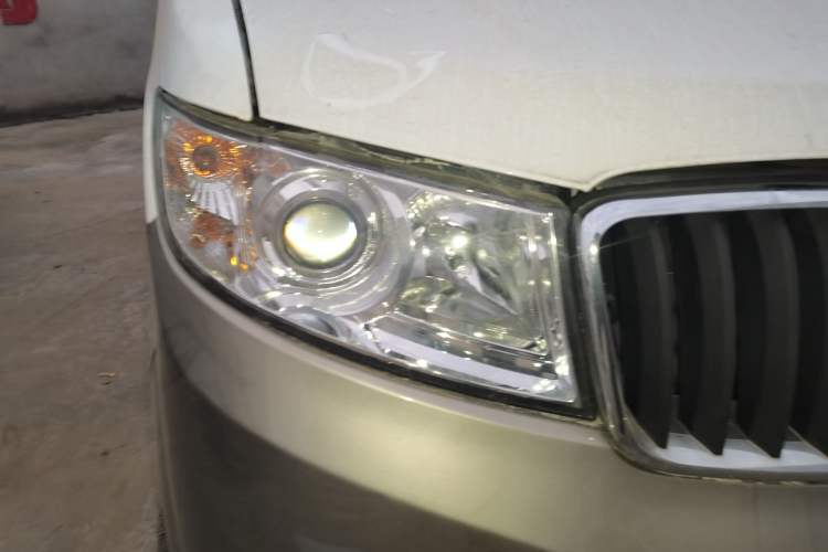 Used Jinbei Hiace X30 2019 1.5L Van Comfort Model China VI SWC15M