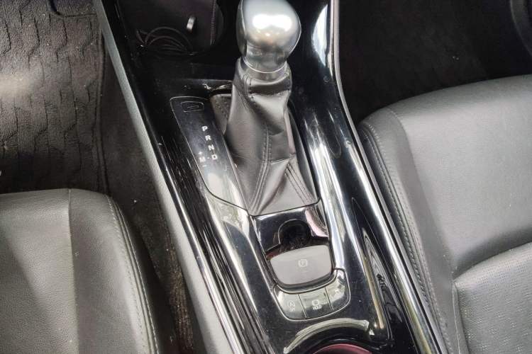 Used Toyota IZOA 2018 2.0L Yichi Edition China V Standard
