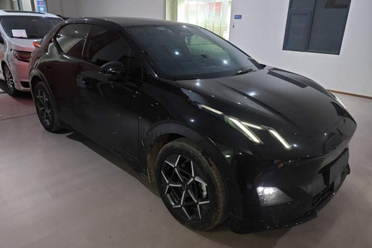 Used Lynk & Co Z20 2025 530 km Range Rear-Wheel Drive Max