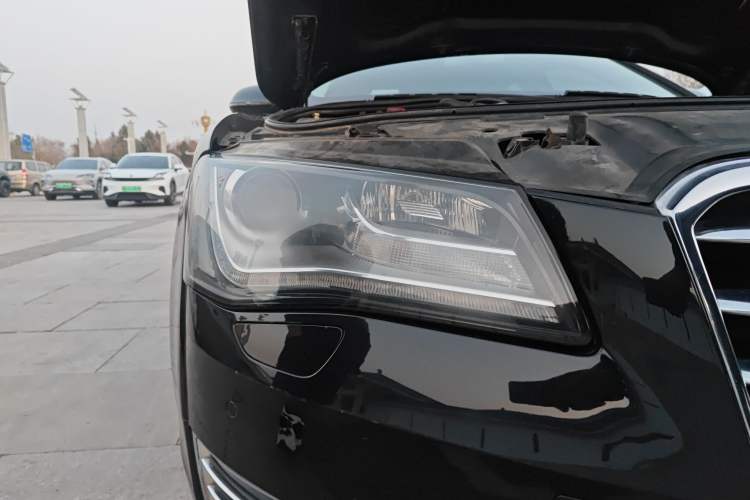 Used Audi A8 2013 A8L 45 TFSI quattro Comfort model
