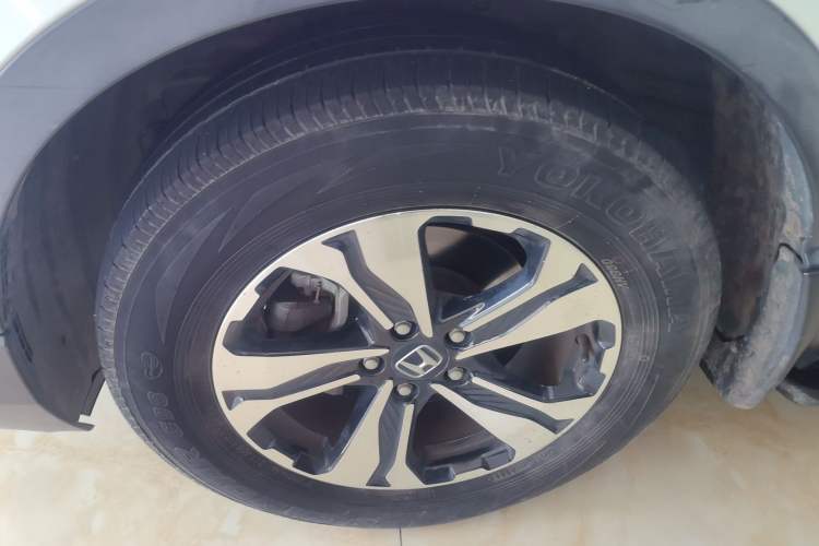 Used Honda CR-V 2017 240TURBO CVT Front-Wheel Drive Fashion Edition