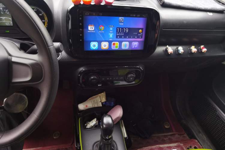 Used Roewe Clever 2021 302 km New Four-Seater Super-Efficient Version