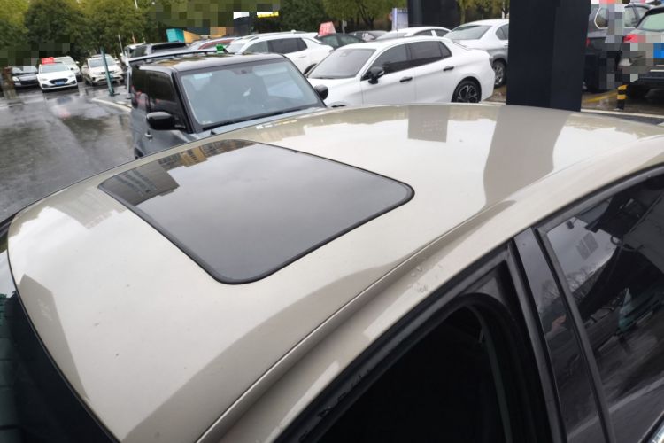 Used Volkswagen Bora 2016 230TSI DSG Luxury Version Roof