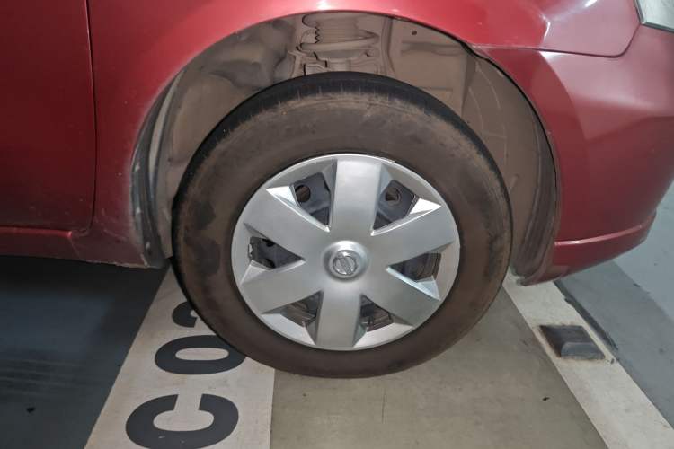 Used Nissan Livina 2010 Jingyue Edition 1.6L Manual All-Around Model