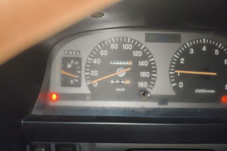 Used Soueast Delica 2008 2.0L Economy Version Odometer Close Up