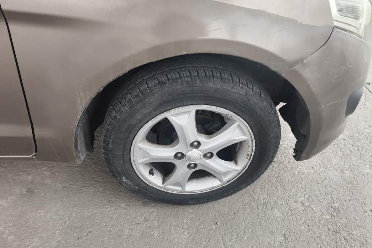 Used FAW Xiali N7 2013 1.3L Manual Luxury Model Right Front Wheel Hub