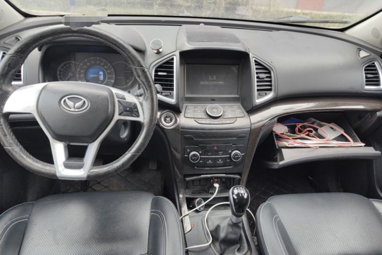 Used HYOSOW S6 2016 1.5T Manual Leading Model Center Console