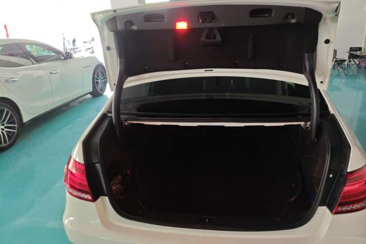 Used Mercedes-Benz E-Class 2015 E 260 L Sport Edition