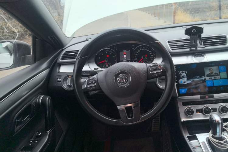 Used Volkswagen FAW-Volkswagen CC 2013 1.8TSI Luxury Model Steering Wheel