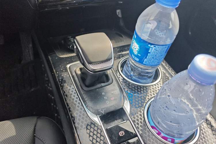 Used Hongqi HS3 PHEV 2025 Model 117km Jingwei Edition