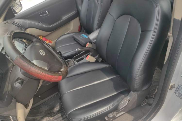 Used Hyundai Celesta 2011 1.6L Manual Luxury Model Left Front Seat