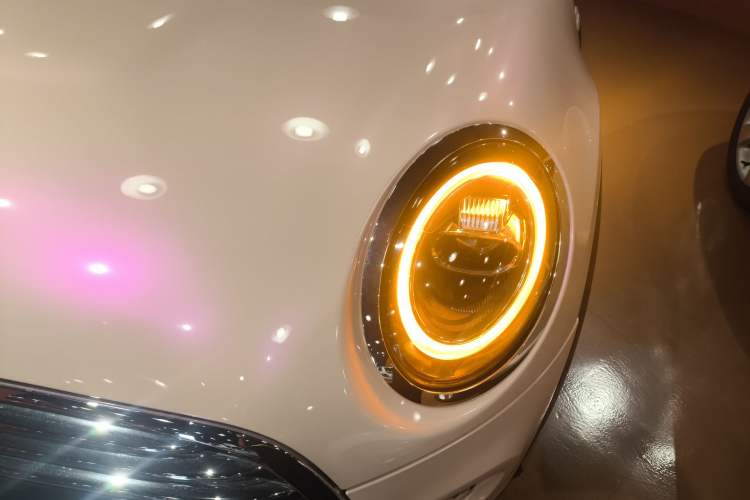 Used MINI MINI 2019 1.5T COOPER CABRIO Artist
