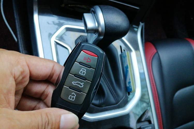 Used Haval H4 2018 Red-Label 1.5 GDIT DCT Fashion Edition
