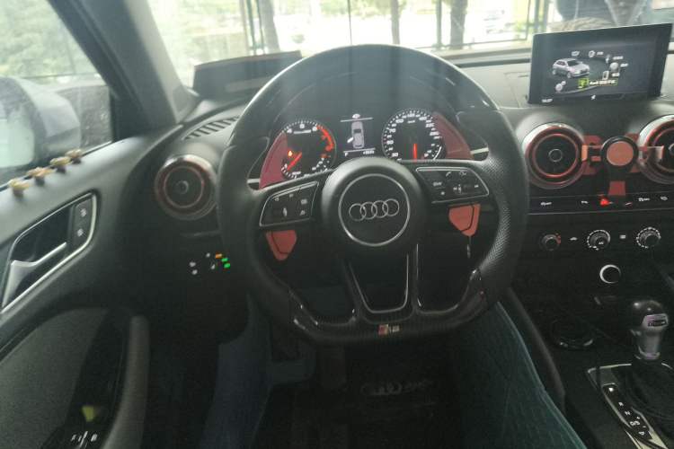 Used Audi A3 2018 30th Anniversary Edition Sportback 35 TFSI Fashion Model
