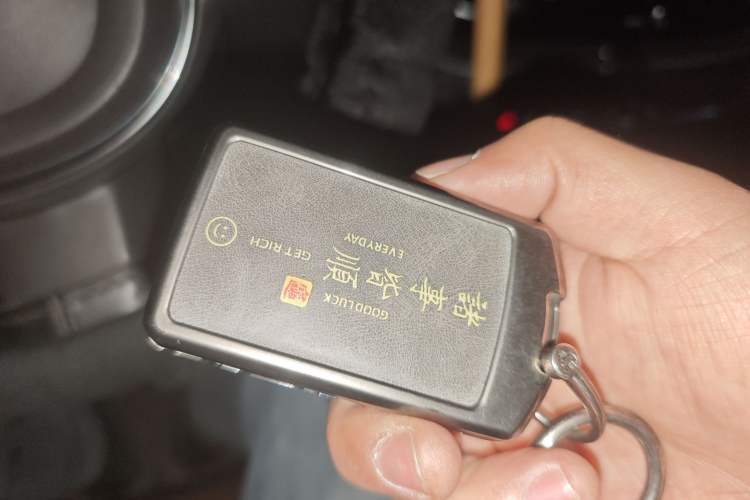 Used Volvo XC60 2022 B5 4x4 Zhiyi Luxury Edition
