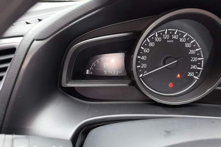 Used Mazda 3 Axela 2019 Cloud-Controlled Version Sedan 1.5L Automatic Comfort Trim China VI Standard Odometer Close Up