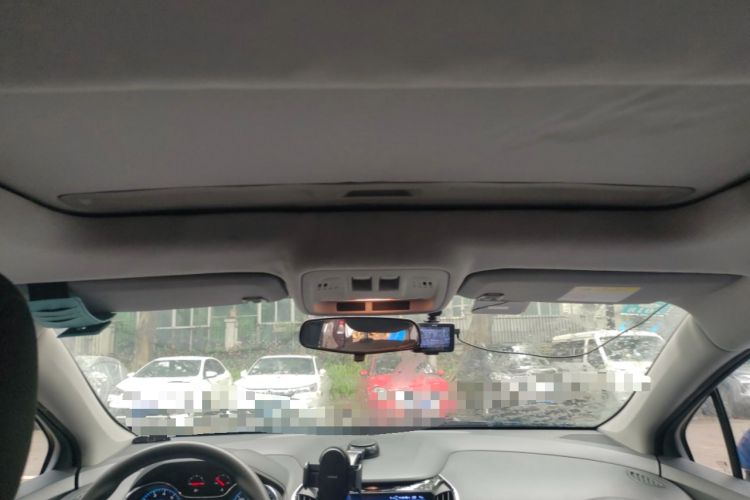 Used Chevrolet Cruze 2017 1.5L Automatic Pioneer Sunroof Edition Headliner