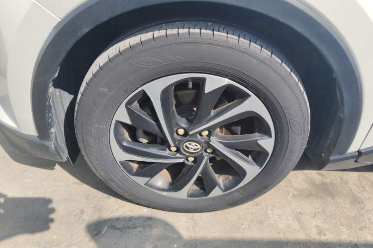 Used Toyota IZOA 2020 2.0L Enjoy Edition
