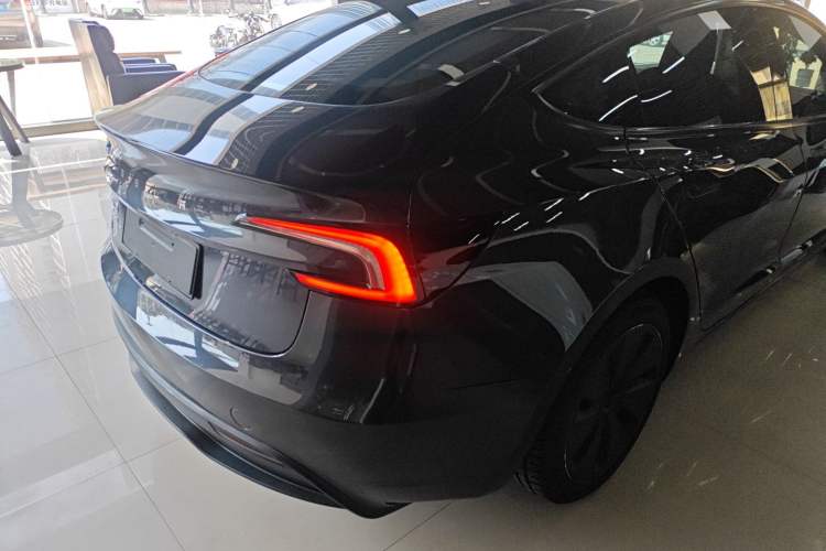 Used Tesla Model 3 2023 Rear-Wheel-Drive Version