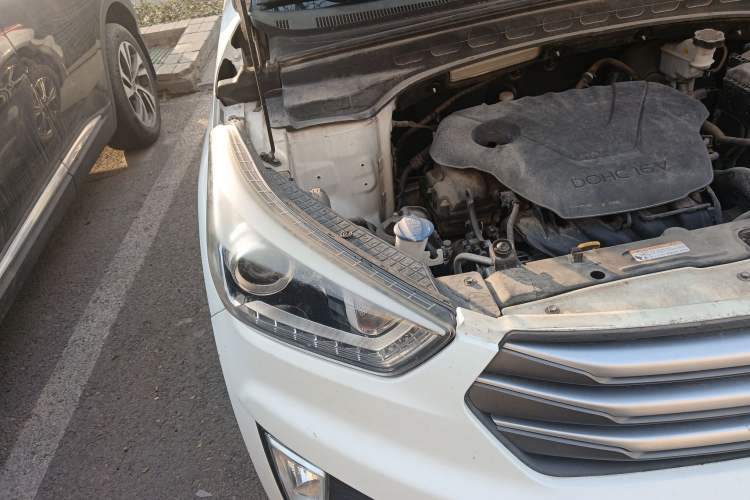 Used Hyundai ix25 2015 1.6L Automatic Two-Wheel-Drive Deluxe DLX Model