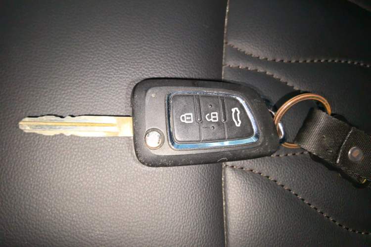 Used Dongfeng Aeolus AX7 2016 2.0L Automatic Zhiyue Trim