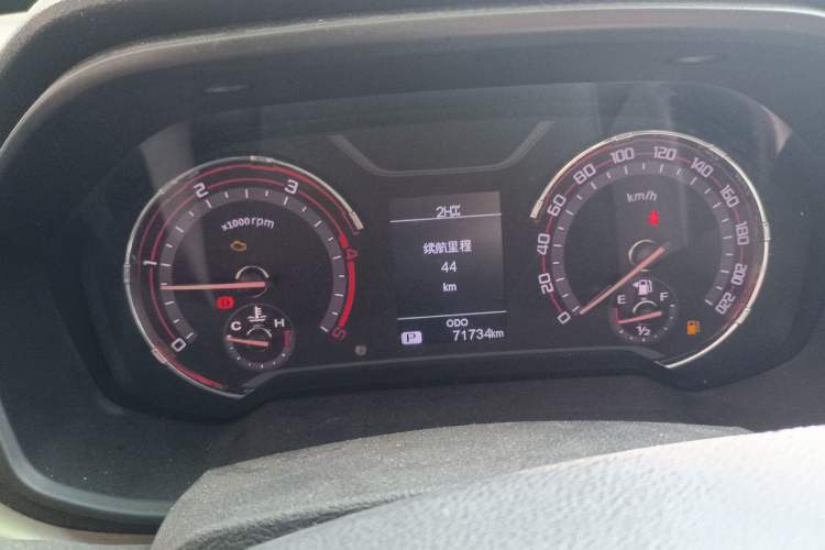 Used SAIC MAXUS T70 2021 2.0T Diesel Automatic 4x4 Elite Version with Long Bed and High Ground Clearance