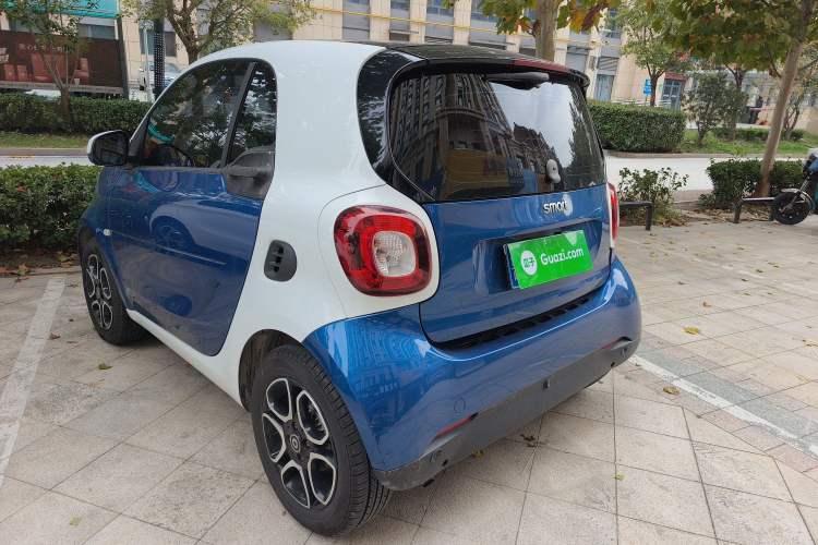 Used smart fortwo 2016 0.9T 66kW Hardtop Pioneer Edition