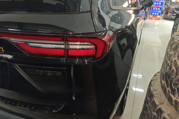 Used Ford Equator 2023 EcoBoost 225 Obsidian Orange Edition Prestige 7-Seater (2/2/3)